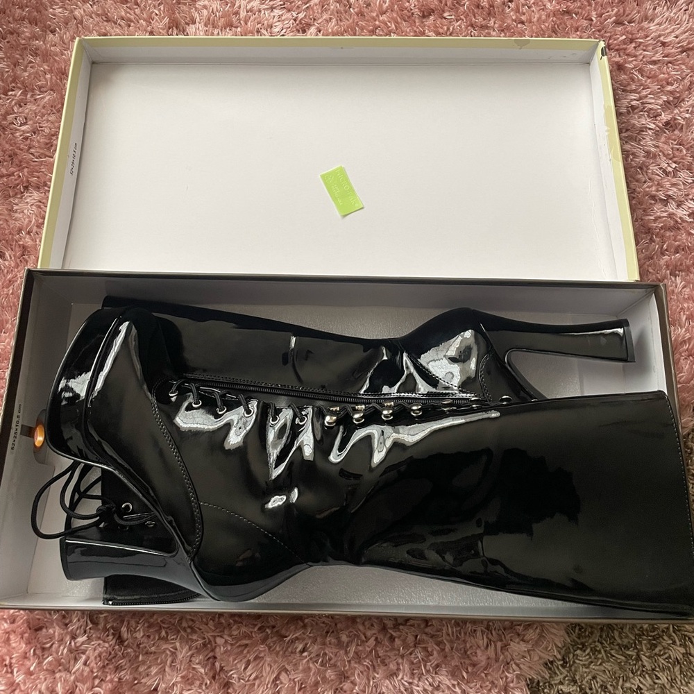 Electra 2020 black five inch pleaser high heels size nine